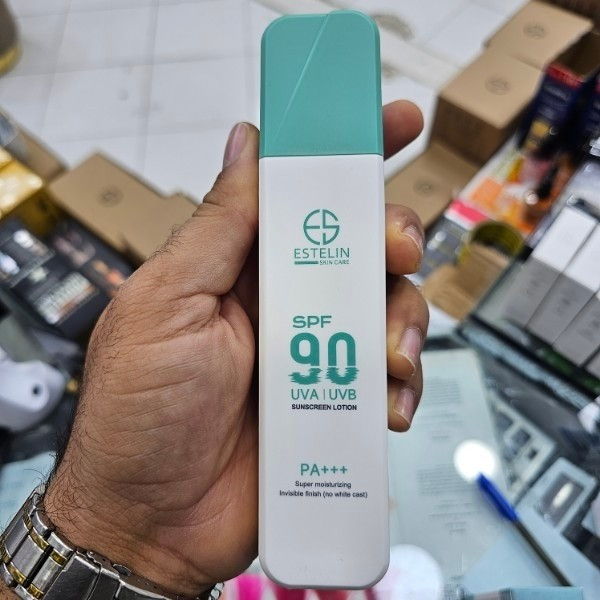 لوسیون ضد آفتاب استلین SPF 90 120 گرم آبرسانی قوی و محافظت طولانی