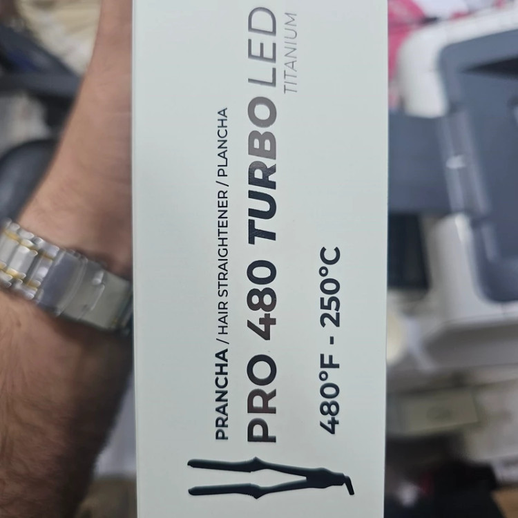 اتو مو ام کیو صفحه تیتانیوم PRO 480 Turbo LED حرفهای 160-250°C برای کراتین بوتاکس پروتئینتراپی