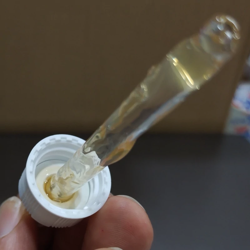 سرم دور چشم اوردینری مدل 5% Caffeine Solution حجم 30 میل اصل - کاهش پف و تیرگی پوست