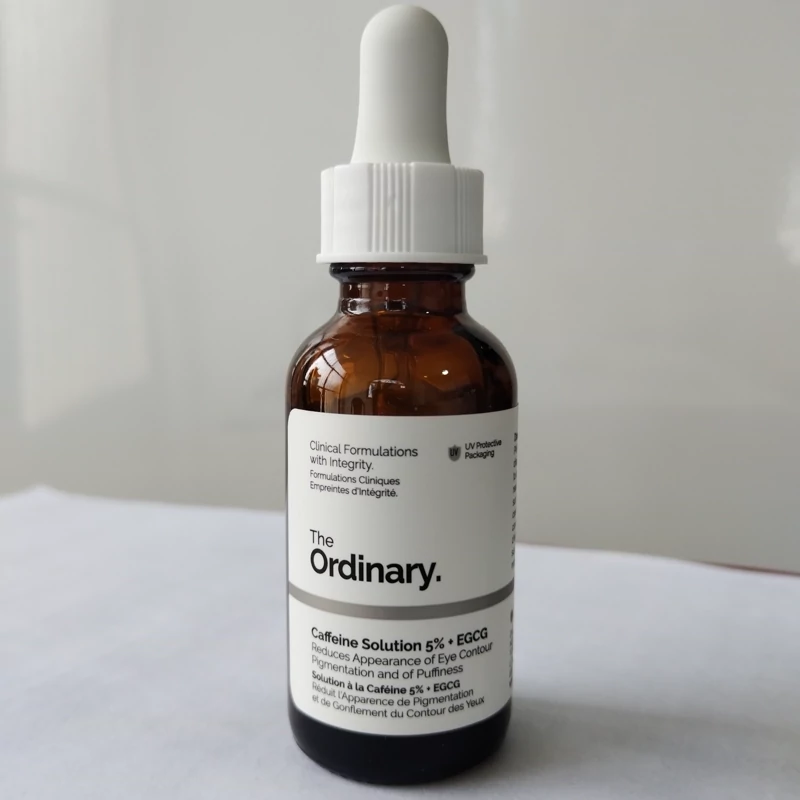 سرم دور چشم اوردینری مدل 5% Caffeine Solution حجم 30 میل اصل - کاهش پف و تیرگی پوست