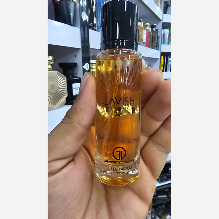 عطر لالیک لامور گرندیور 30 میلیلیتر، ماندگاری 6 ساعته و پخش بوی بینظیر