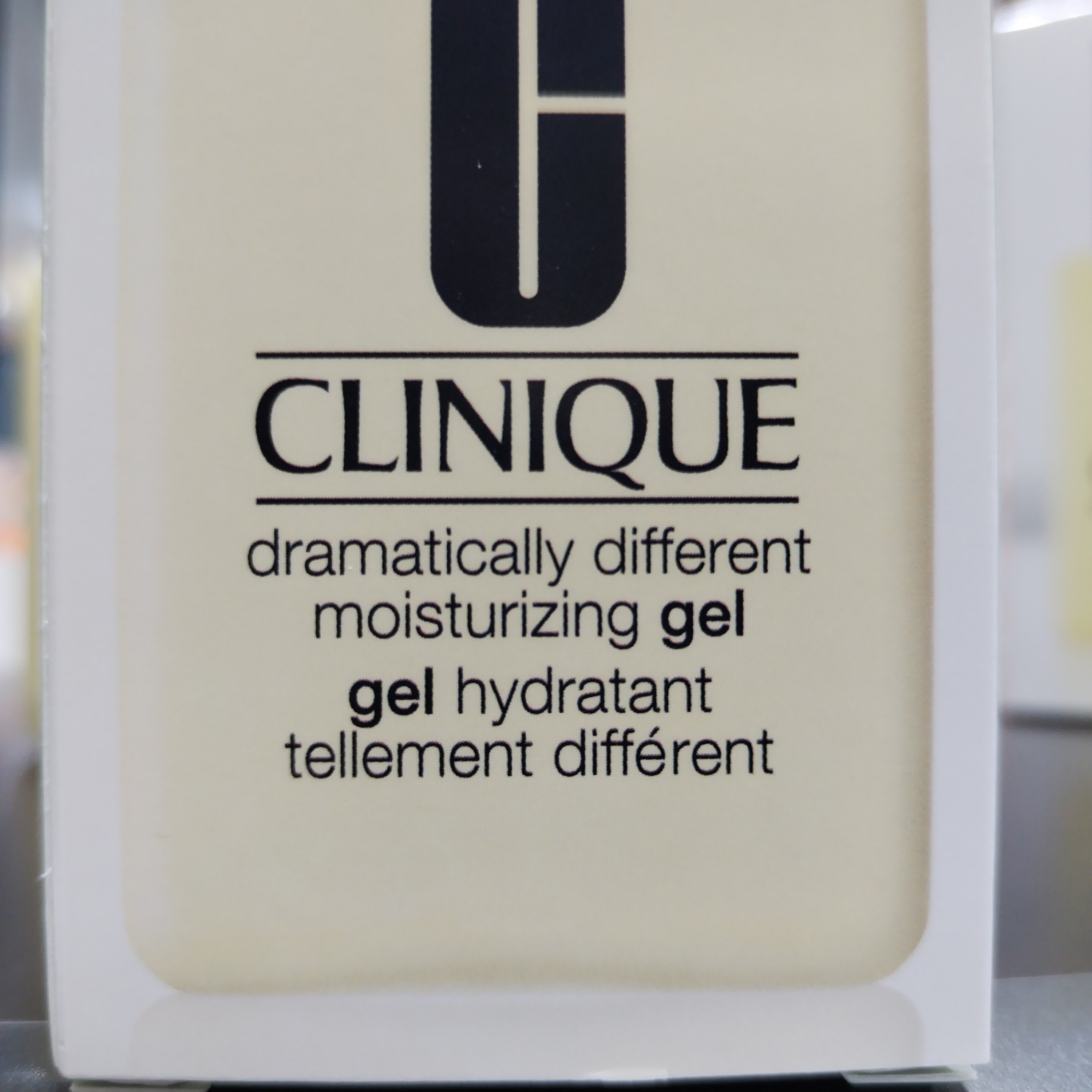 ژل آبرسان Clinique Dramatically Different 125 میلیلیتر - مناسب پوست مختلط چرب، بدون چربی، 8 ساعت رطوبت