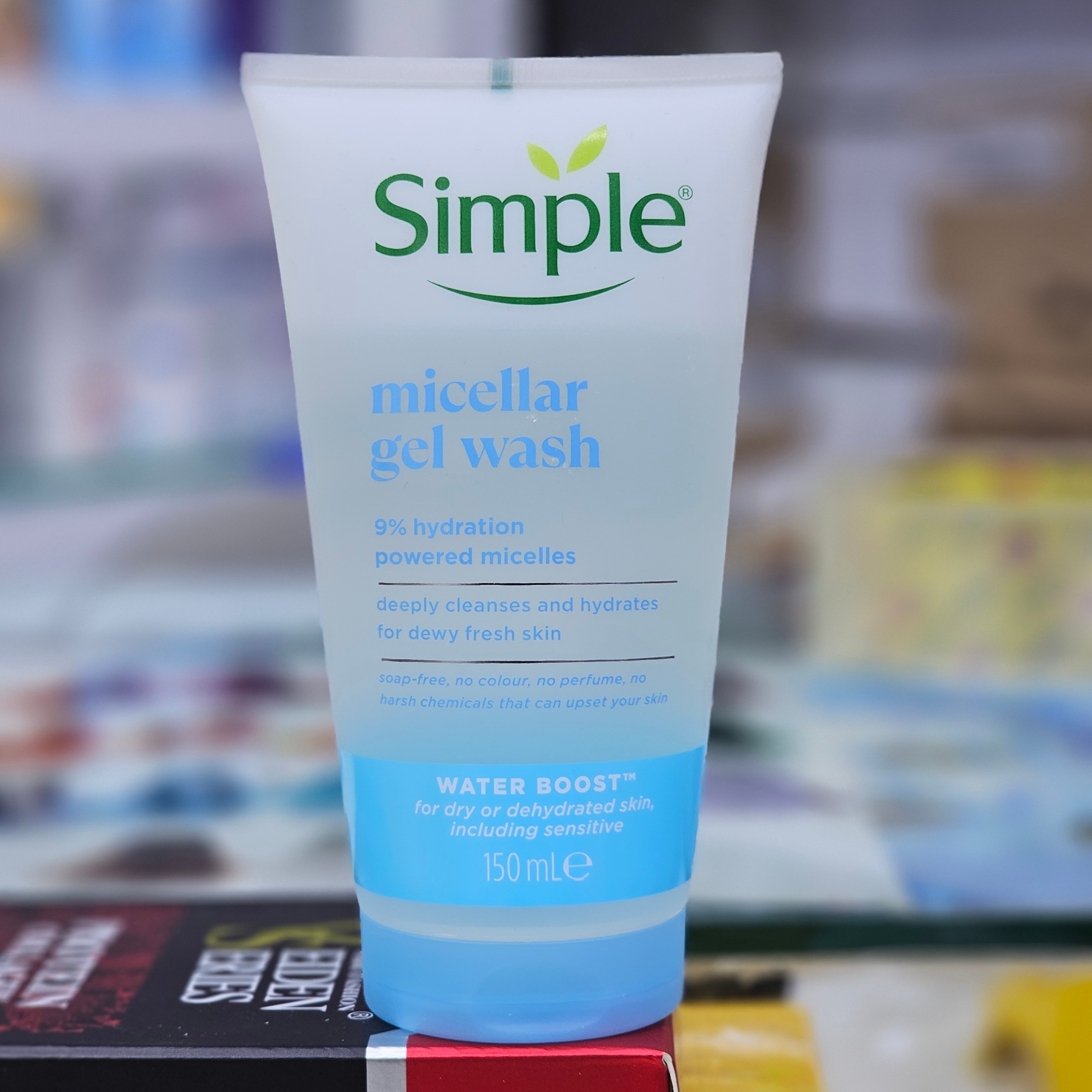 ژل میسلار صورت Simple Water Boost 150 ml – پاککننده مرطوبکننده پوست خشک و حساس