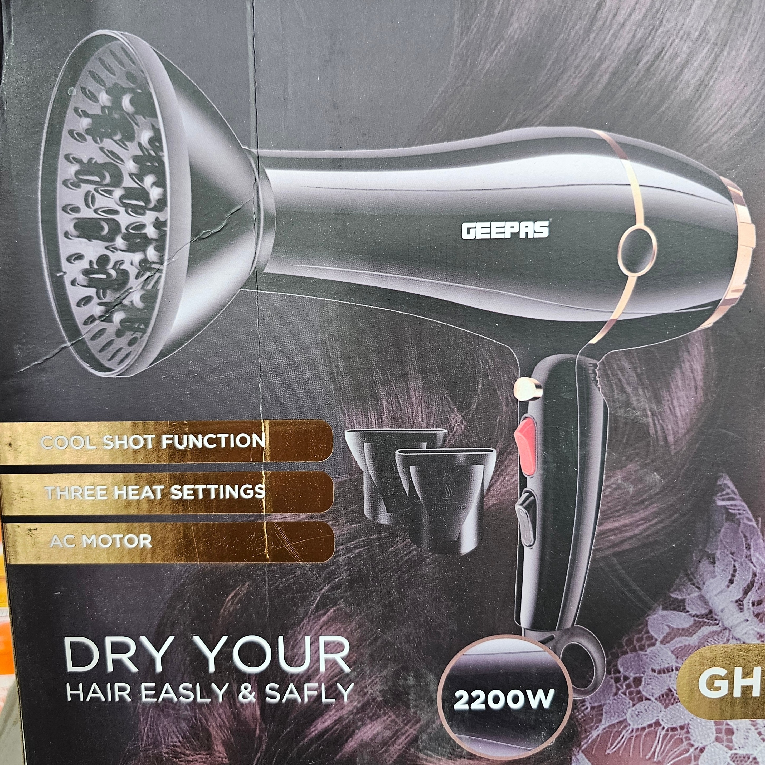 سشوار Geepas GHD86069 2200W AC موتور، سه شاخ، حفاظت گرمایی، برای استایلینگ حرفهای