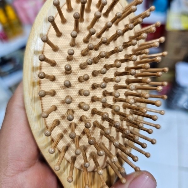برس چوبی بامبو اصل مدل بیضی سرگرد ضد الکتریسیته طبیعی – کاهش ریزش و شکستگی مو