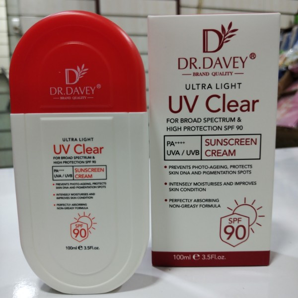 کرم ضد آفتاب دکتر داوی مدل UV Clear با SPF90+ PA++++ حجم 100 میلیلیتر اصلی به ضمانت مرجوعی