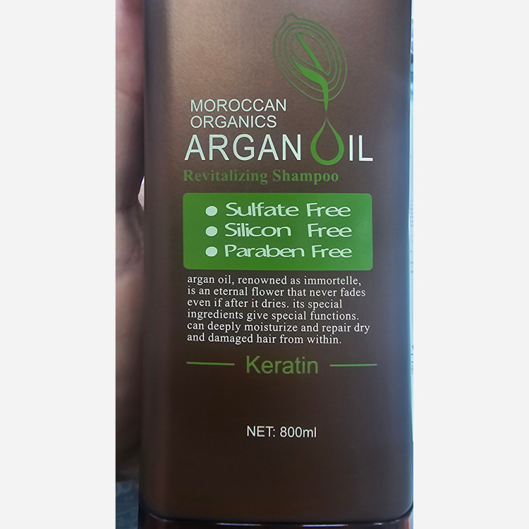 شامپو بدون سولفات روغن آرگان مکس کر قدرت صافی بالا و ترمیم کننده موهای کراتینه و رنگ شده و آسیب دیده