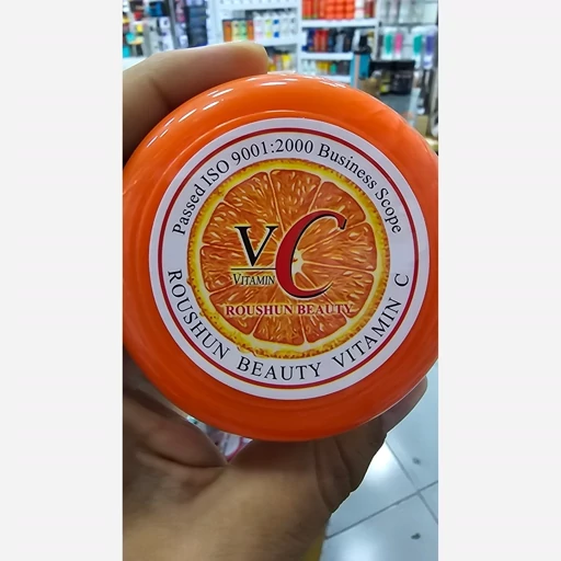 کرم آبرسان ویتامین سی روشان آبرسان و روشن کننده و صفاف کننده و درمانی خشکی پوست مخصوص صورت و بدن 300 ML