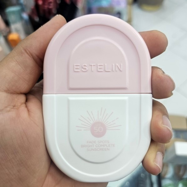 ضد آفتاب استلین صورتی اورجینال حجم 50 میل spf50 ضد لک و ضد جوش فاقد چربی و بافت سبک مخصوص انواع پوست