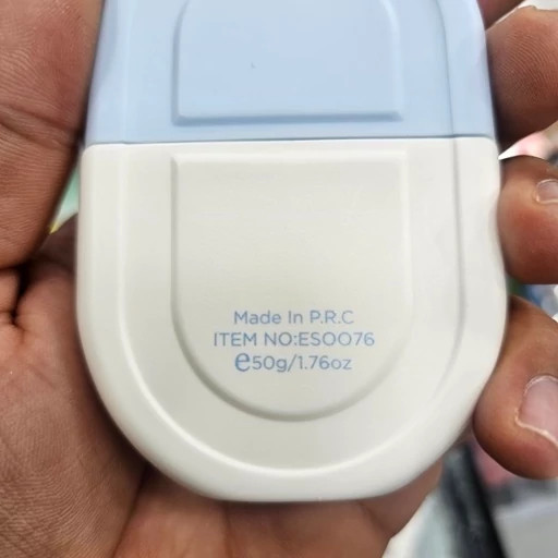 ضد آفتاب بی رنگ استلین آبی حجم 50 گرم spf50 فاقد چربی بافت سبک مخصوص انواع پوست