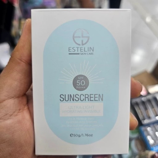 ضد آفتاب بی رنگ استلین آبی حجم 50 گرم spf50 فاقد چربی بافت سبک مخصوص انواع پوست