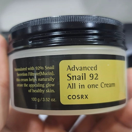 کرم حلزون کوزارکس 92 درصد اورجینال به ضمانت COSRX Advanced Snail 92 All in One Cream آبرسانی و ترمیم عمیق و تقویت پوست
