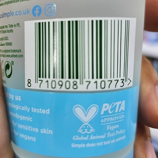 ژل میسلار شوینده صورت سیمپل 150 میل Simple Water Boost Micellar Gel Facial Wash آبرسان پوست پاکسازی ملایم شاداب کننده