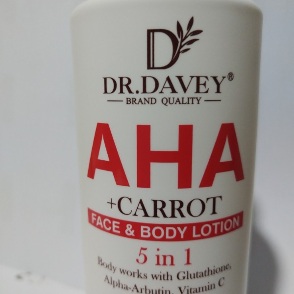 لوسیون بدن دکتر دیوی SPF 50 + AHA + گلوتاتیون + آلفا آربوتین + ویتامین C (500 میلیلیتر)