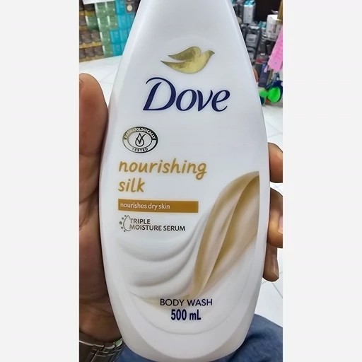 شامپو بدن داو کرمی حاوی عصاره ابریشم، Nourishing Silk حجم 500 میل