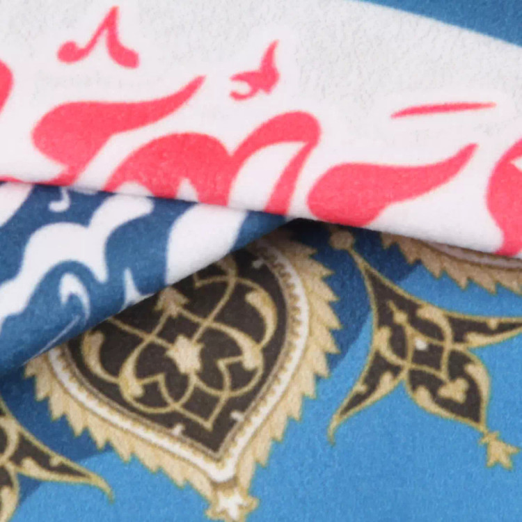 کتیبه مخمل کنار آیفونی با شعار علی امام من است و منم غلام علی هزار جان گرامی فدای نام علی علیه السلام 20*40