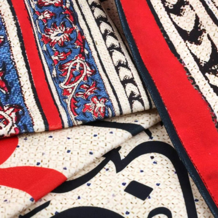 کتیبه مخمل افقی با شعار یا اباعبدالله الحسین زمینه کرم و در د 70*100 سانتیمتر