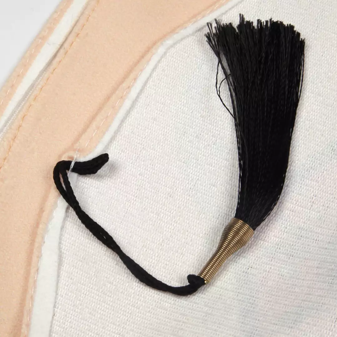 کتیبه خانگی مخمل عمودی با شعار یا ابا عبدالله الحسین زمینه کرم 30*65