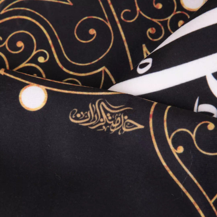 کتیبه مخمل سه عددی با شعار یا زینب کبری دوطرف یا ابالفضل العباس و علی اکبر ابعاد 140*140