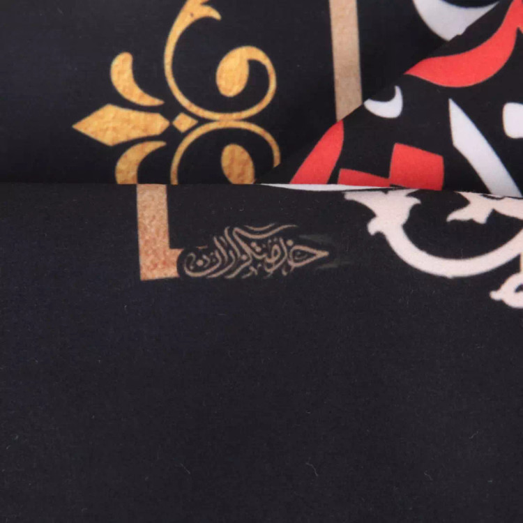 کتیبه مخمل سه عددی منقش با نام چهار سلام زیارت عاشورا 65*140 و در دو طرف چهارسلام زیارت عاشورا 35*130