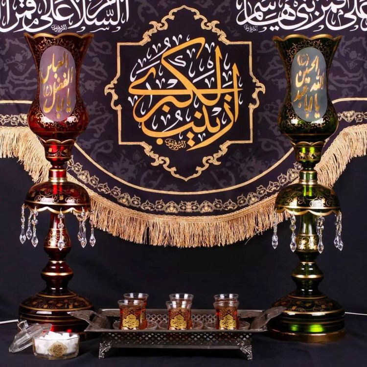 کتیبه مخمل با شعار این طالب بدم المقتول بکربلا زمینه مشکی در ابعاد 140*200