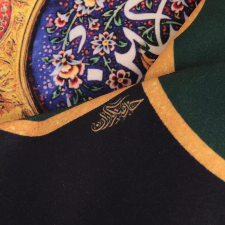 کتیبه مخمل تک عددی عمودی با شعار اسلام علیک یا عون بن عبد الله زمینه مشکی ابعاد 65 ×135 سانتیمتر