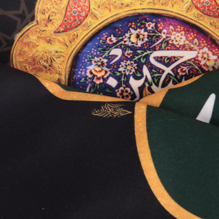 کتیبه مخمل تک عددی عمودی با شعار اسلام علیک یا علی بن الحسین الاصغر زمینه مشکی ابعاد 65 ×135 سانتیمتر